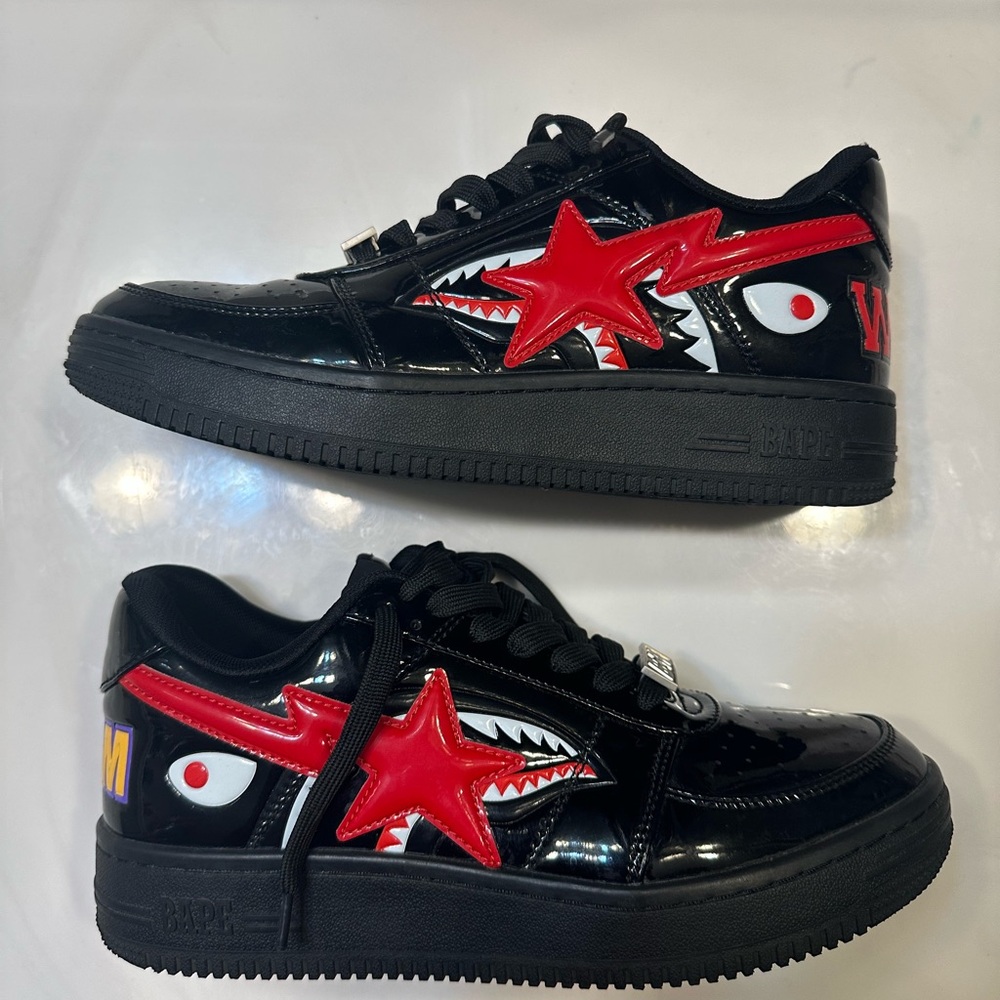 Bapesta Low M1 Sharkface Sneakers Black/Red Size 8.5 Men